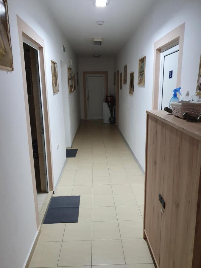 Rooms Lagat 特罗扬 外观 照片