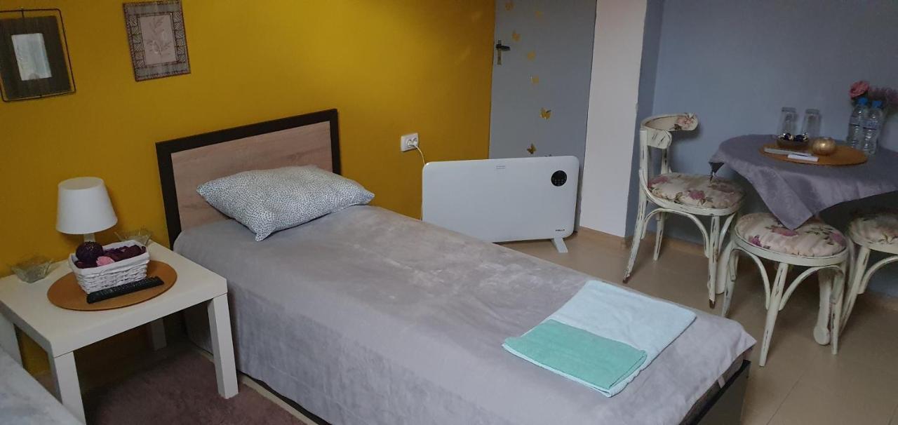 Rooms Lagat 特罗扬 外观 照片