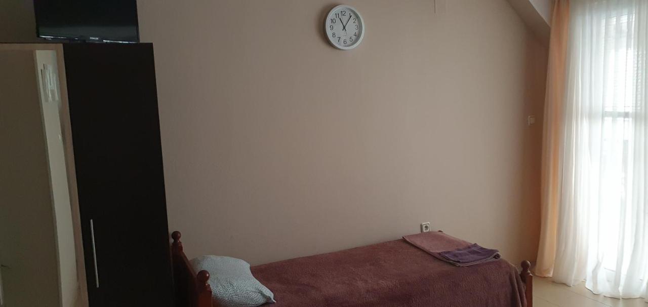 Rooms Lagat 特罗扬 外观 照片