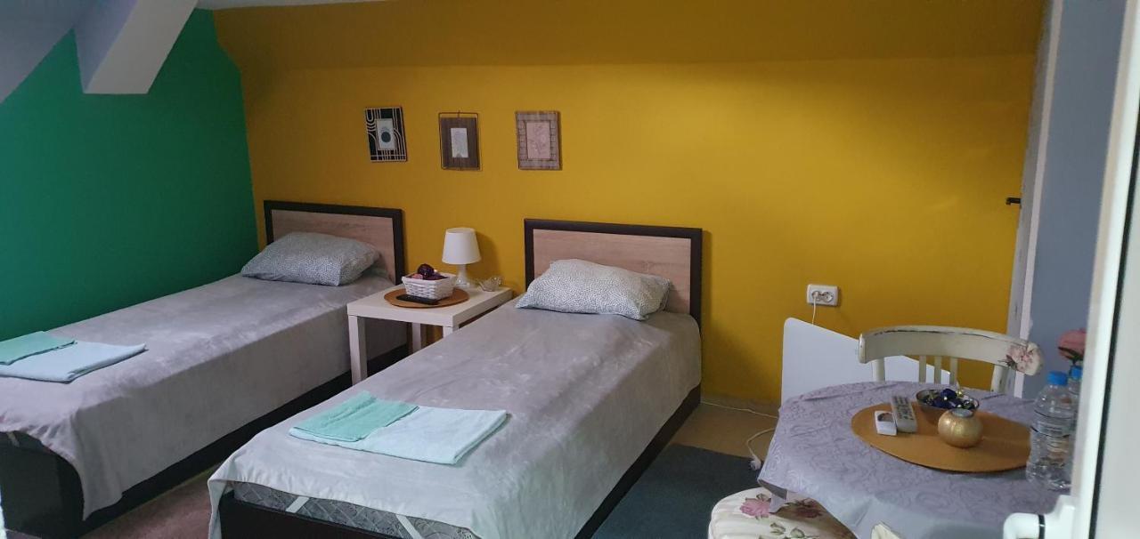 Rooms Lagat 特罗扬 外观 照片
