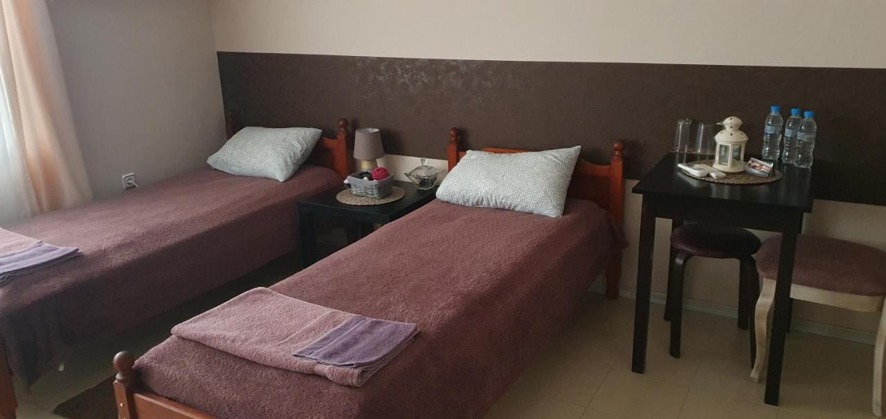 Rooms Lagat 特罗扬 外观 照片